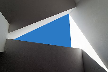 Licht & Schatten | Blue and White two
