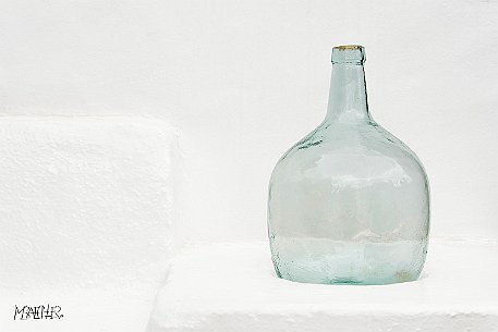 Licht & Schatten | The Bottle