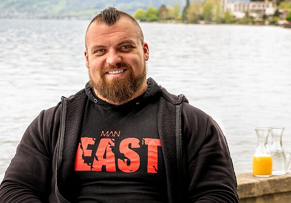 Eddie Hall - The Beast in Weggis (Jeridoo Universe)