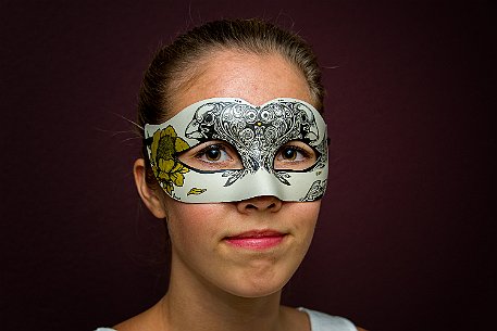 Maske von Bundeli Patrik | 2much.ch