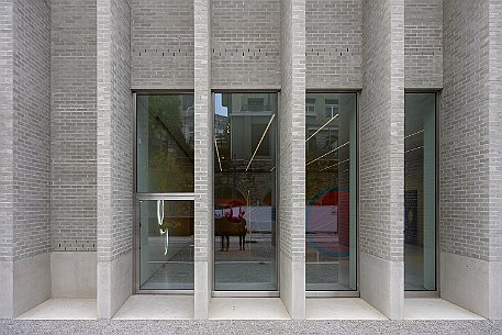 MCBA - Musée cantonal des beaux-arts Lausanne Architekt: Baozzi Veiga Barcelona