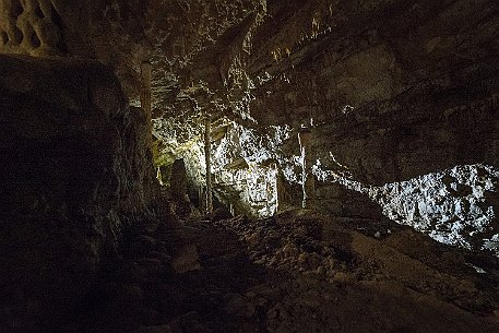 Die Grotten von Réclère im Jura