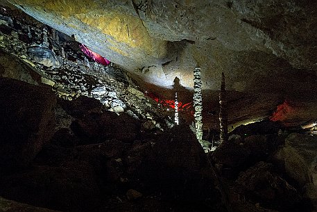 Die Grotten von Réclère im Jura